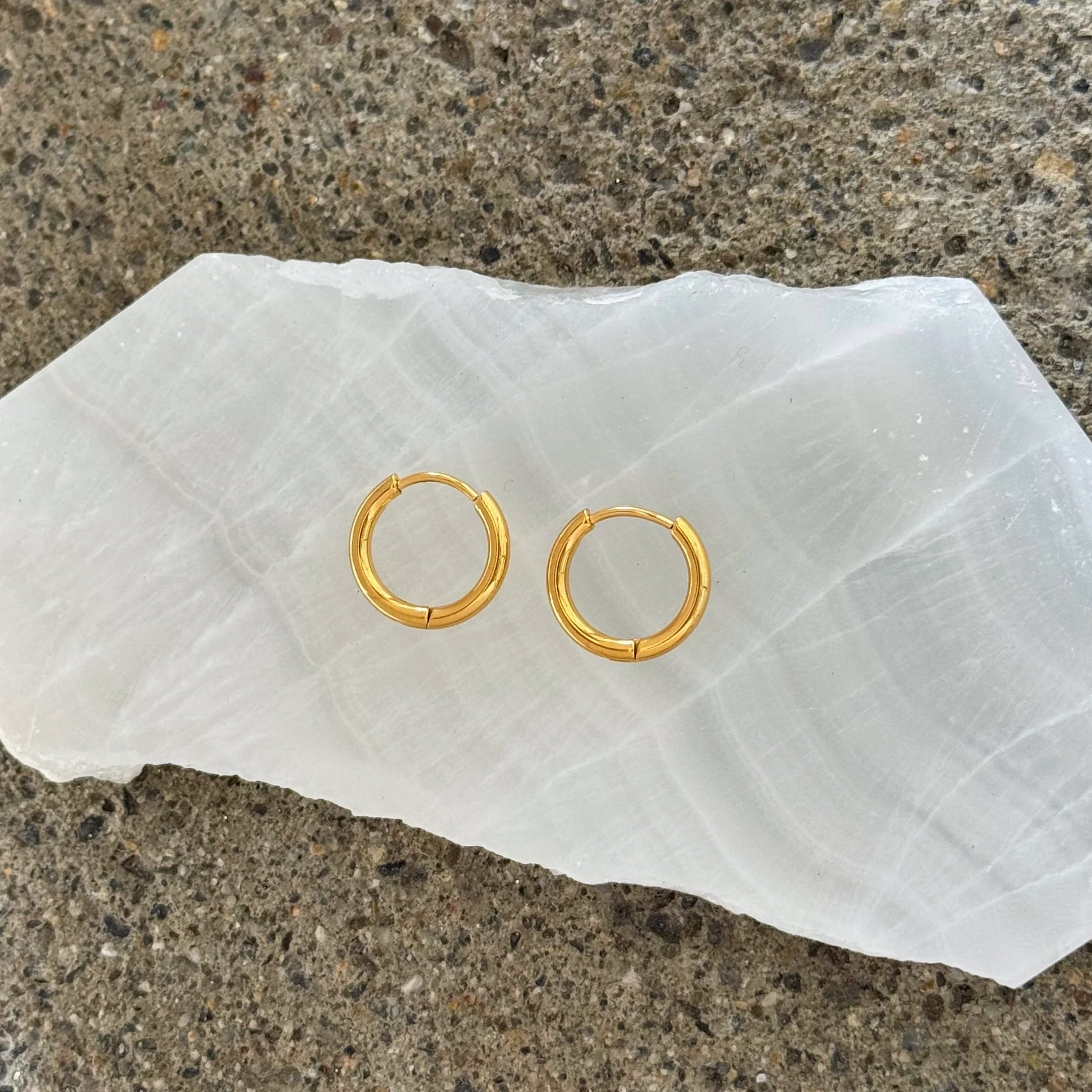 10MM GOLD THIN HOOP MINI earrings