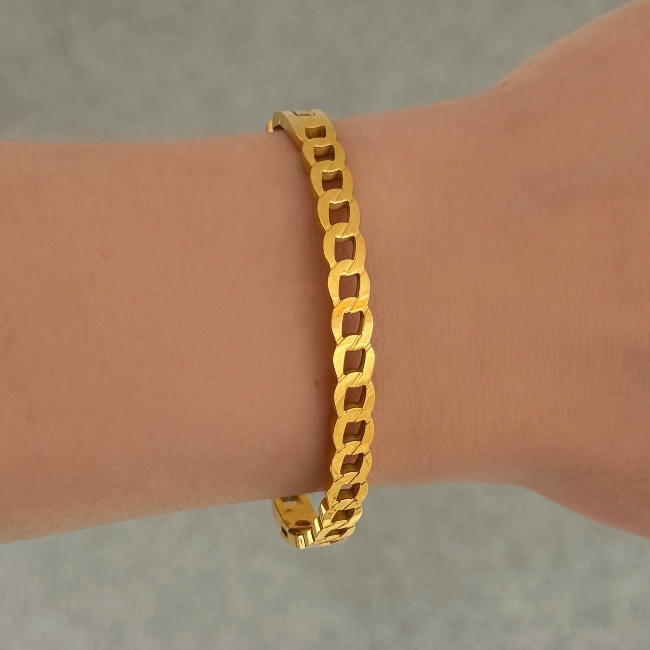 6MM GOLD CUBAN bangle