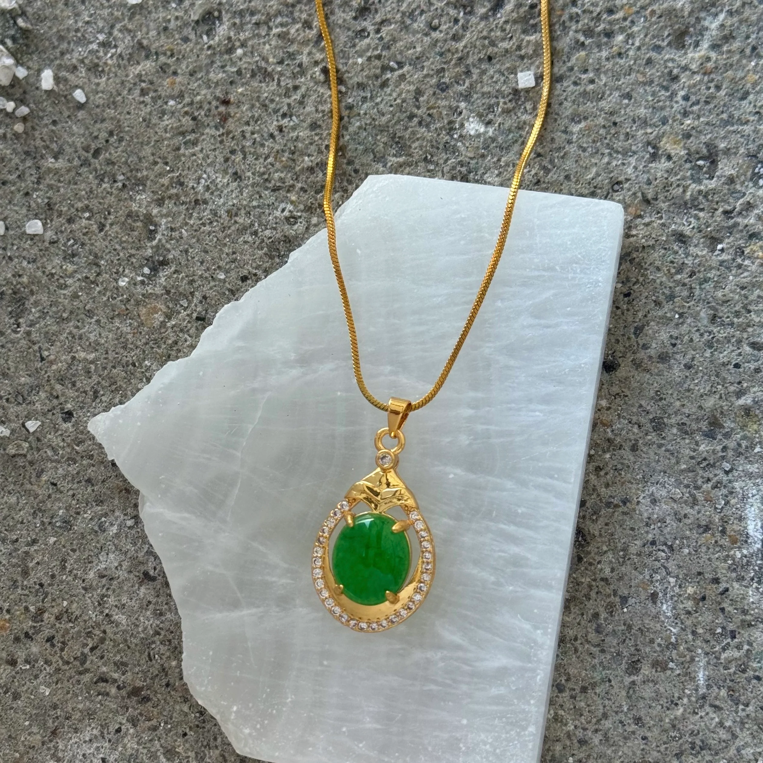 ASA ROUND GREEN JADE necklace