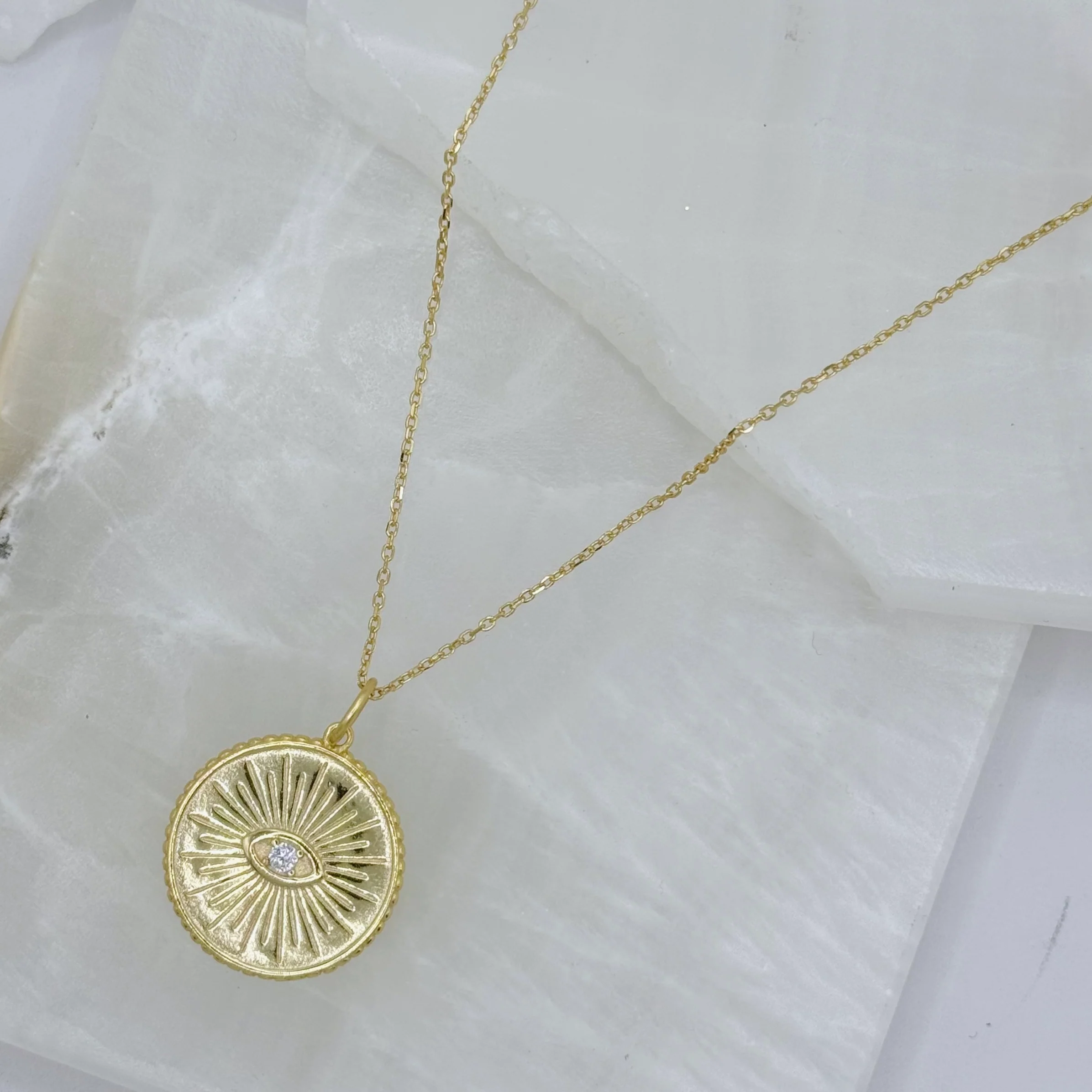 GOLDEN EYE MEDALLION necklace - Image 2