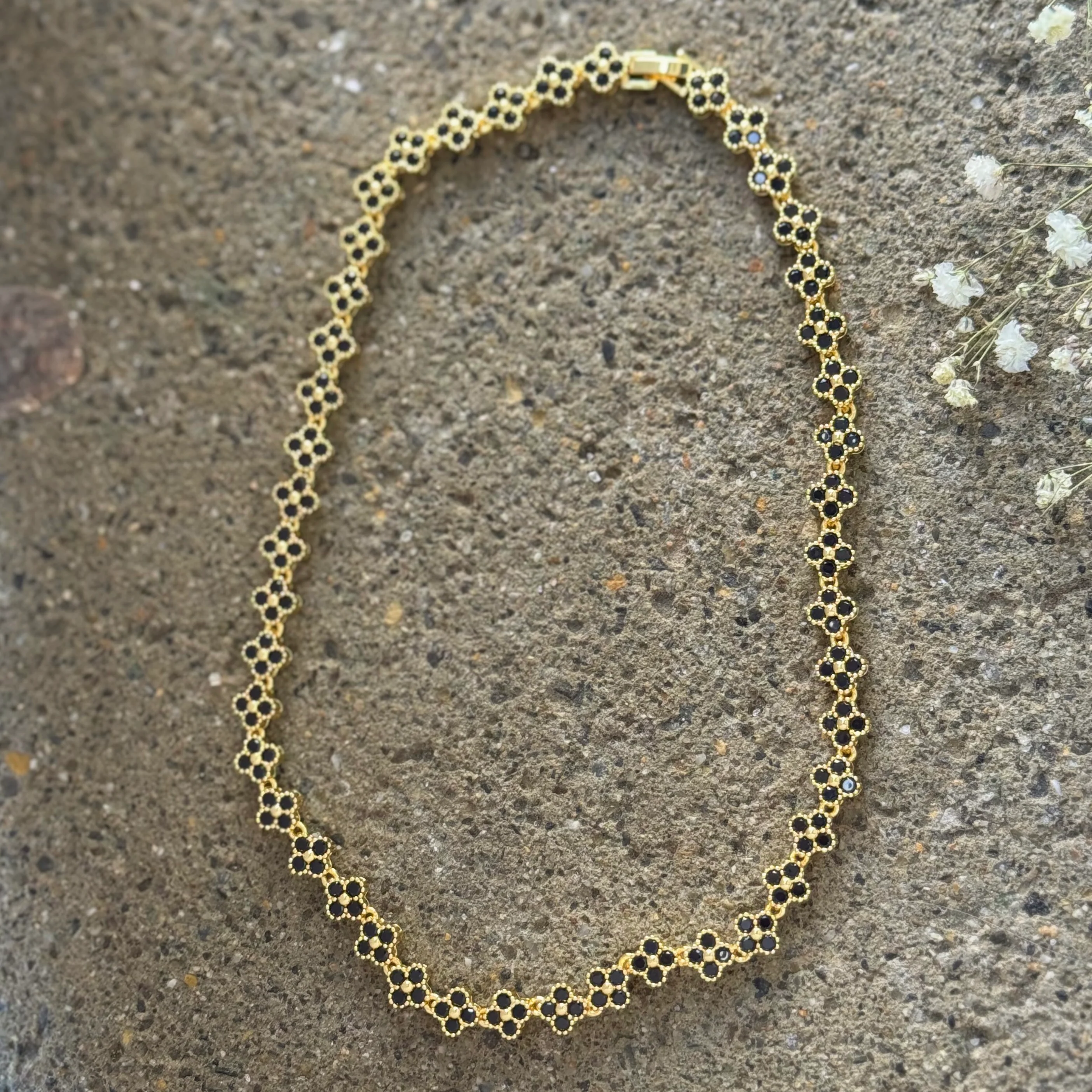GOLD CRYSTAL BLACK FLORA CLUSTER necklace