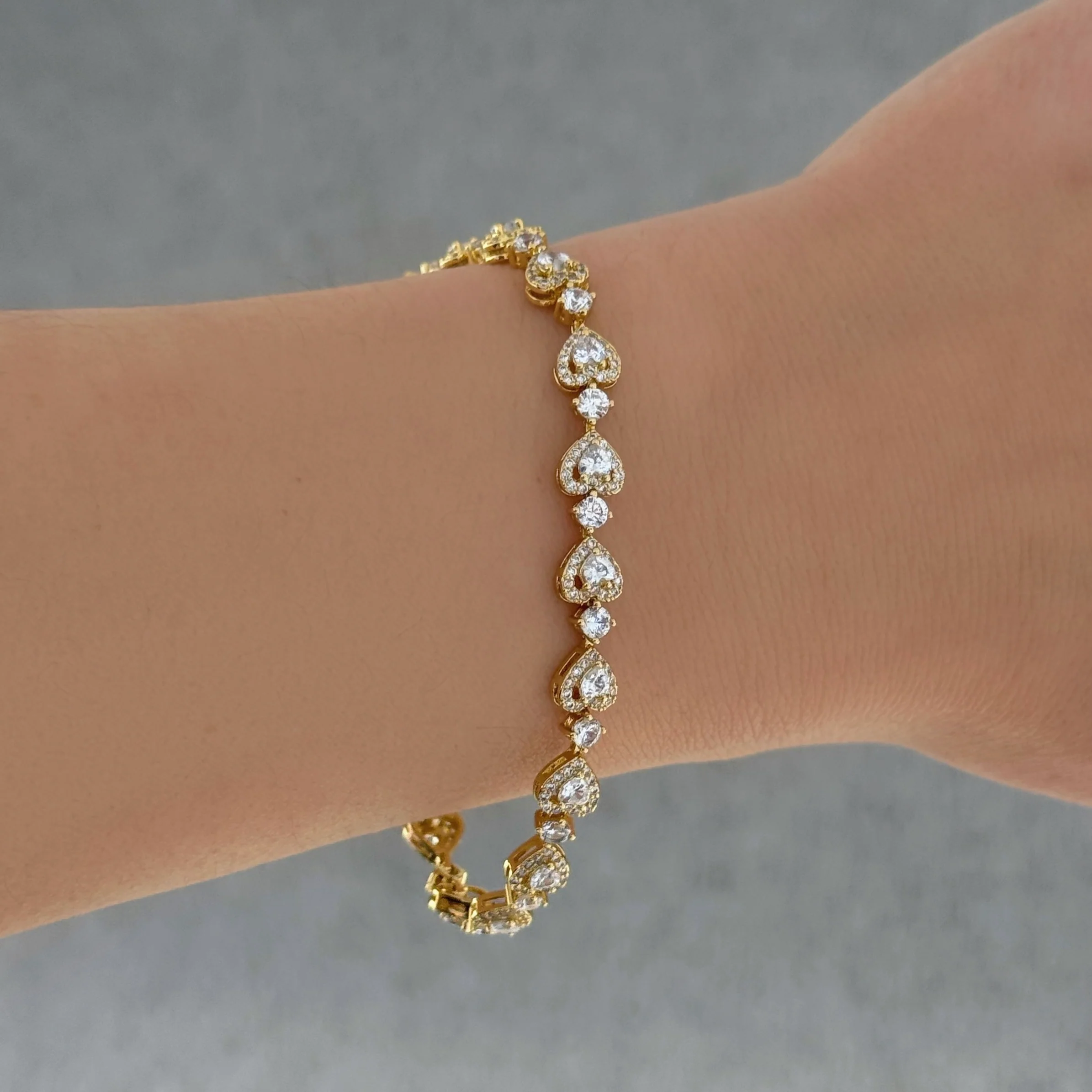 GOLD CRYSTAL HEART bracelet