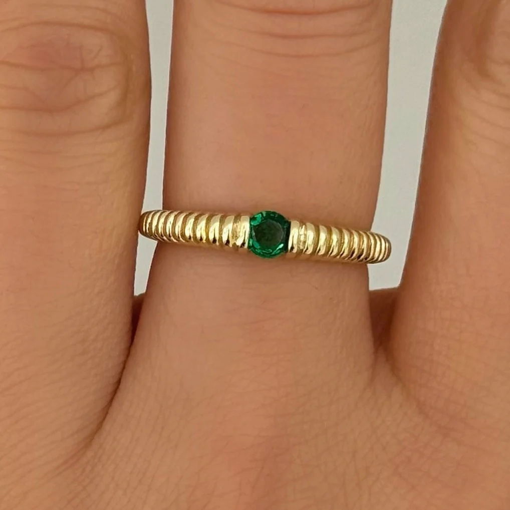 GOLD EMERALD RIDGE DOME ring