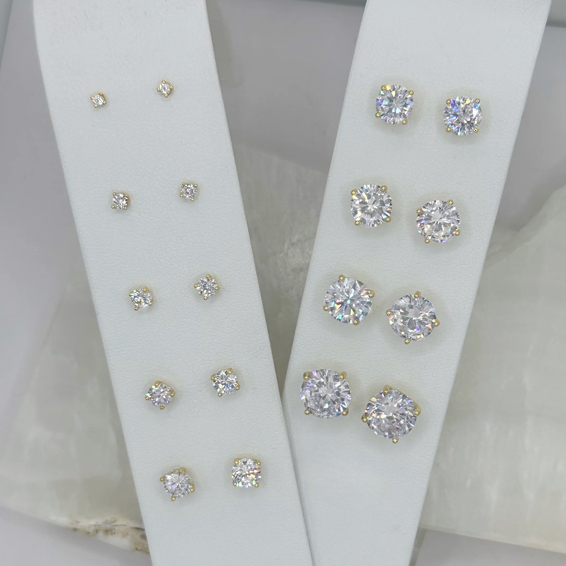 GOLD STERLING ROUND CRYSTAL STUD earrings
