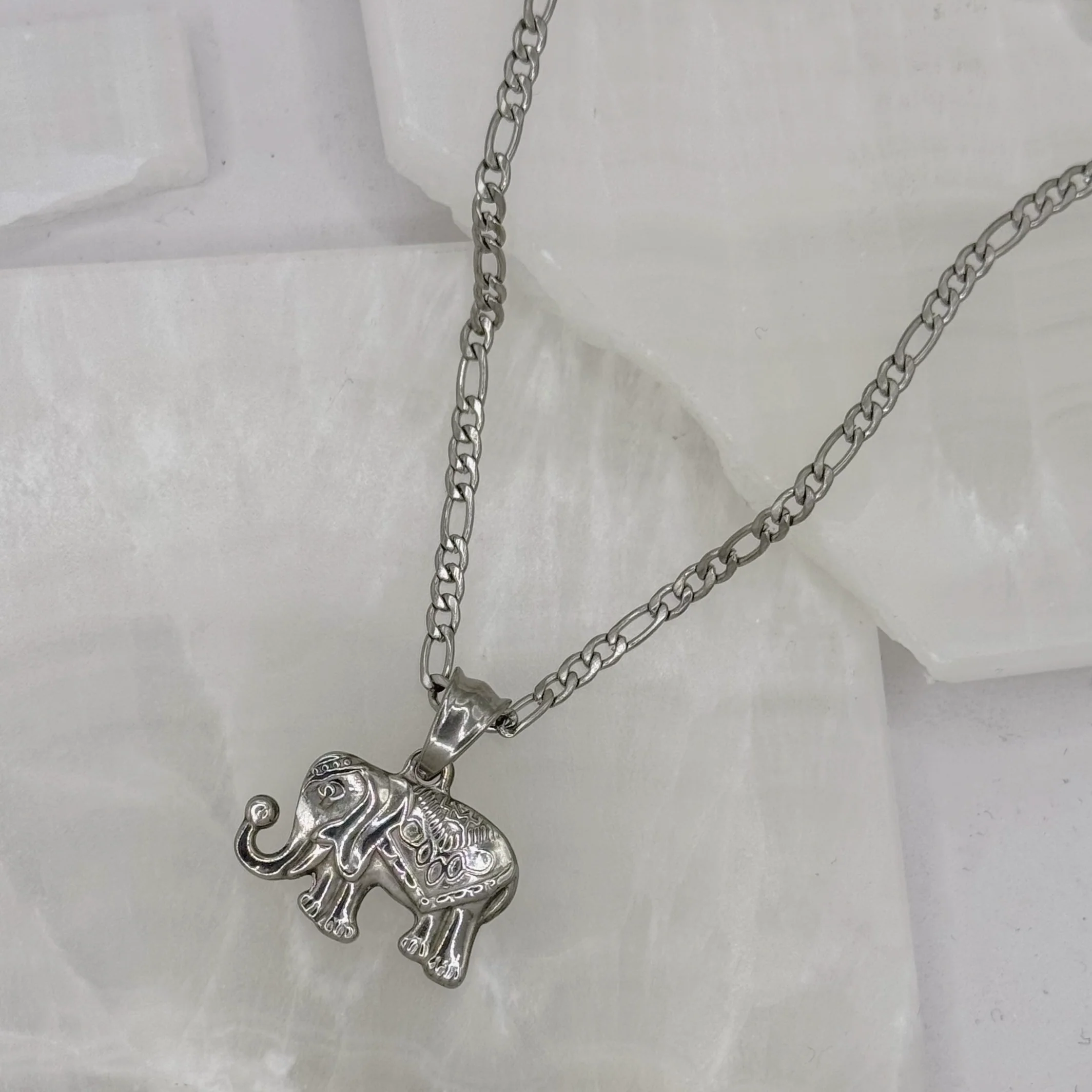 SILVER ELEPHANT necklace