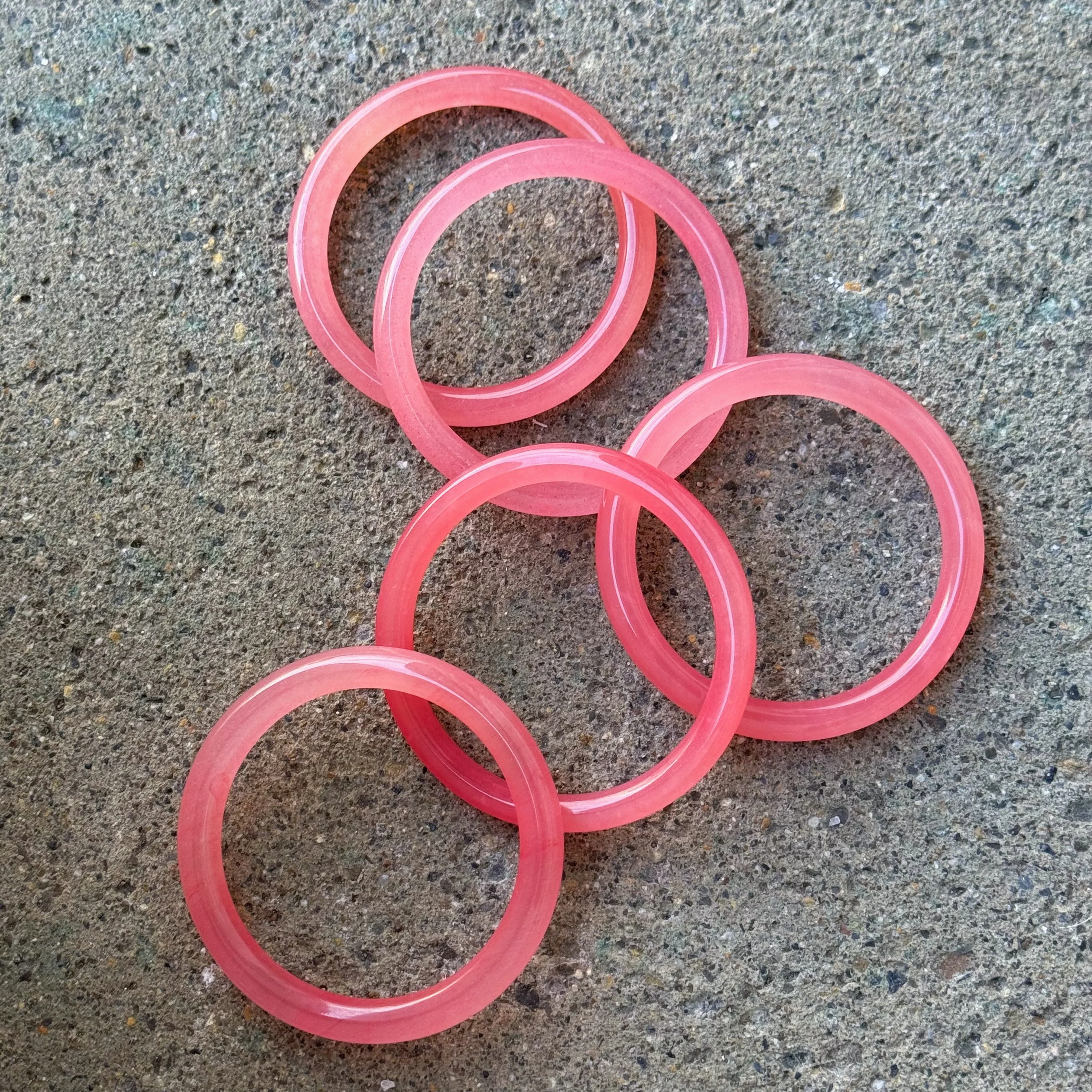 STRAWBERRY QUARTZ JADE bangle