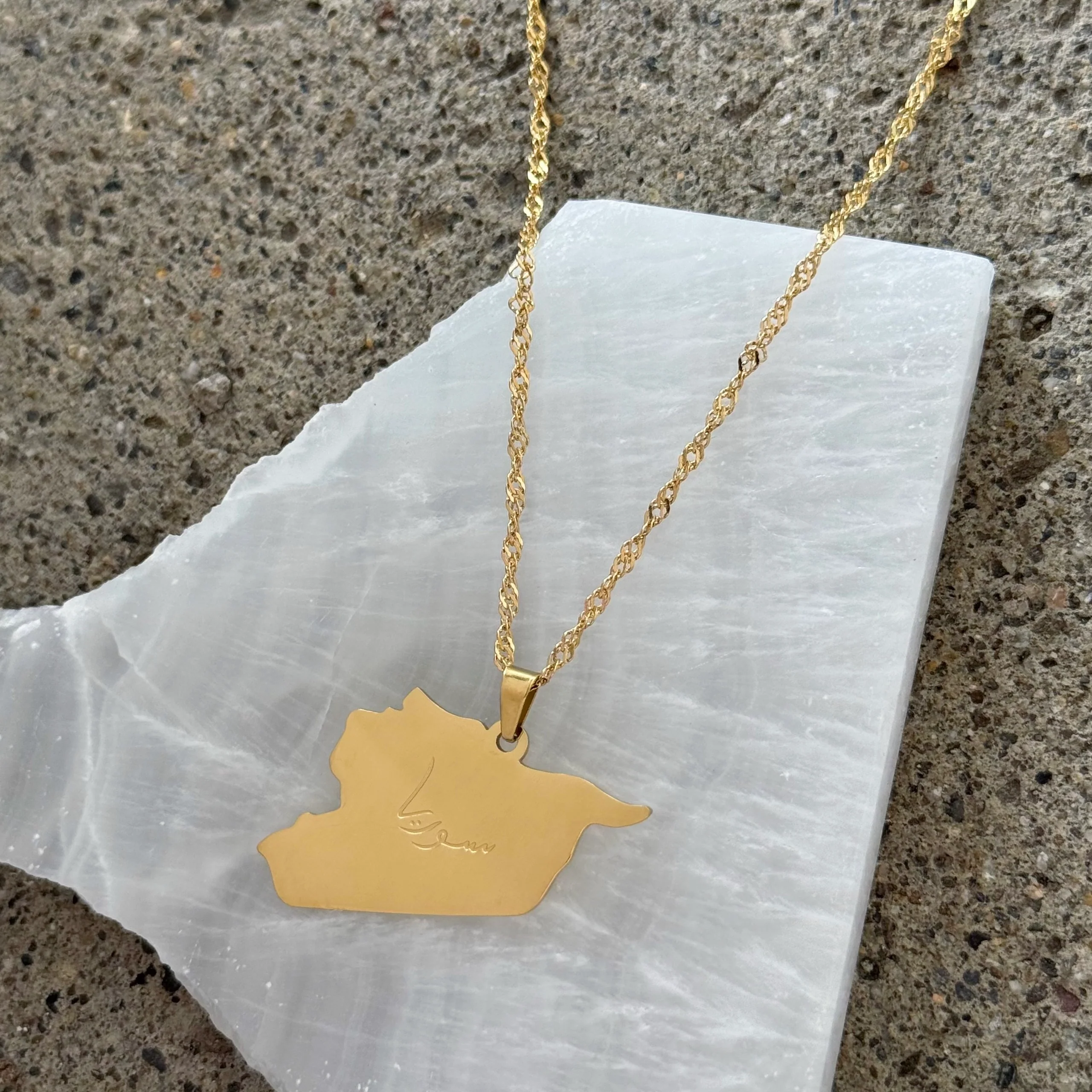 GOLD SYRIA COUNTRY MAP necklace