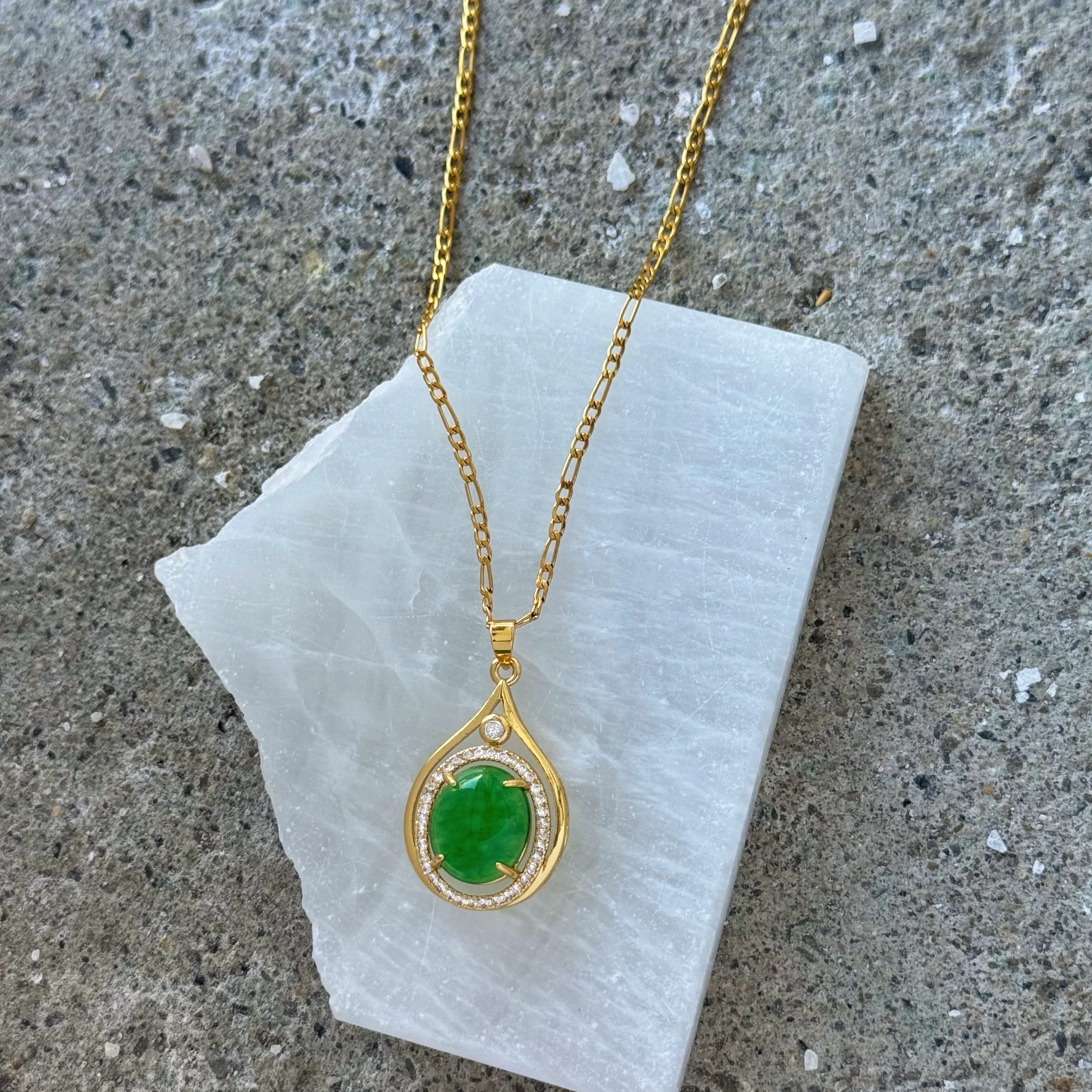 TAMI OVAL GREEN JADE necklace